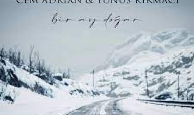 Cem Adrian Yunus Kırmacı - Bir Ay Doğar şarkı sözleri