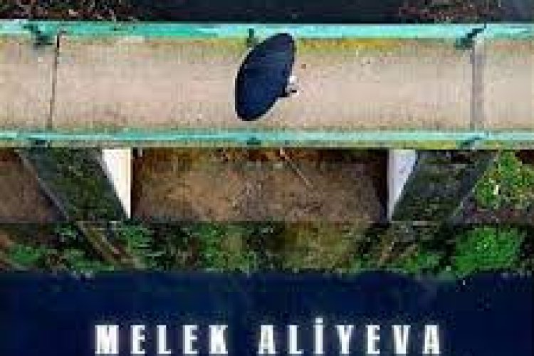 Melek Aliyeva - Kaç Kurtar Kendini şarkı sözleri