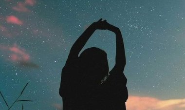 Gece dediğin nedir ki