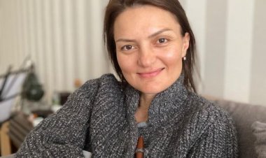 anne mutsuzsa kimse mutlu değildir