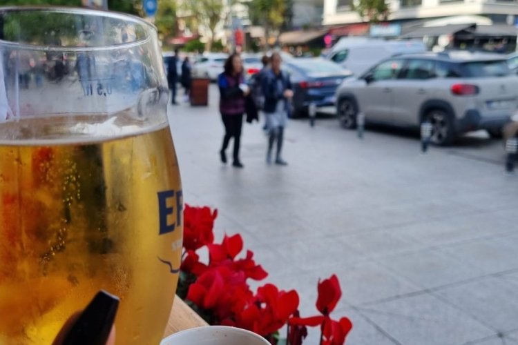 Yaşamadığım şehrin telaşını