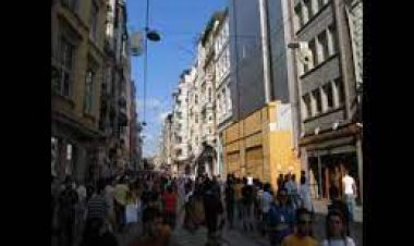 Düş Sokağı Sakinleri - Cehennemden Cennete şarkı sözleri