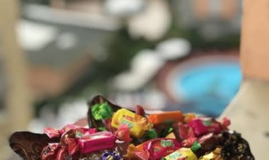 Ben bayrama bayram demem