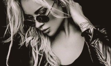 Bir vefadır selam verip Hal hatır sormak