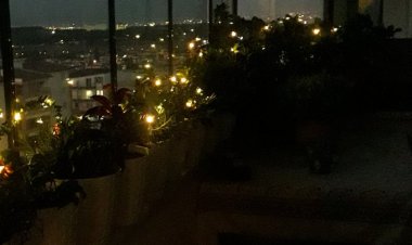 Bir elin,bir ele uzaklığı kaç gazel