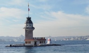 Uzakları yakın kılmak