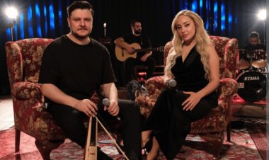 Ekin Uzunlar Kimbureyhan Enkaz şarkı sözleri