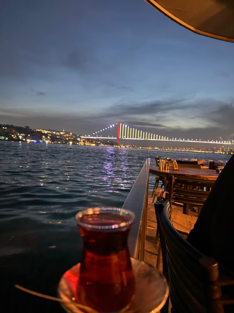 Bazen Bir İnsan, Bin İnsandan İyi Gelir