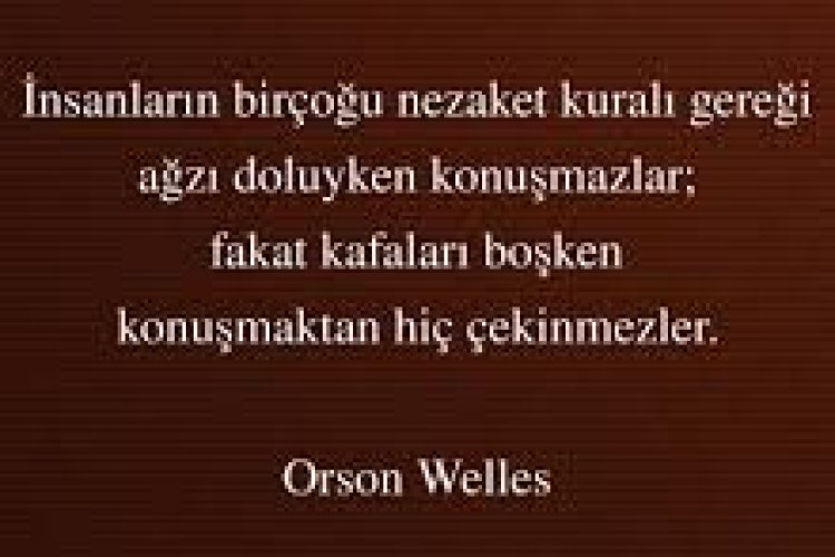 İnsanların Birçoğu Nezaket Kuralı Gereği Ağzı Doluyken Konuşmazlar