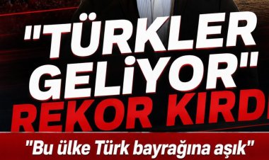 Sinan Akçıl "TÜRKLER GELİYOR" şarkı sözleri