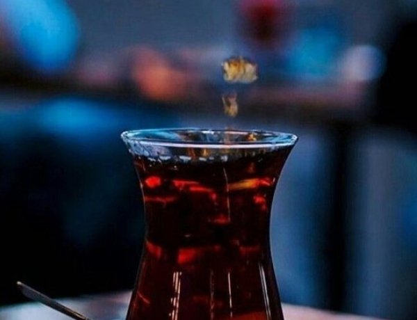 Çay Soğur, Gece Uzar