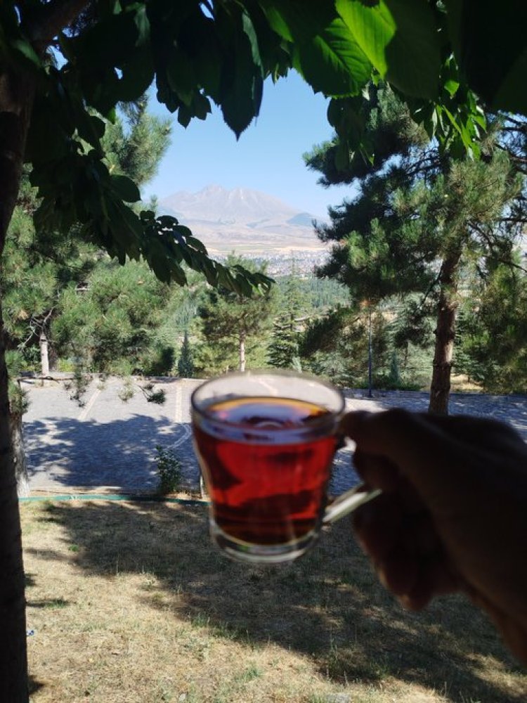 Pazar Sabahı Huzuru Sessizliğin İçindeki Mutluluk ve En Güzel Günaydın Sözleri